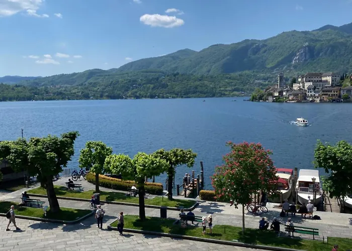 Lakeside Apartament *